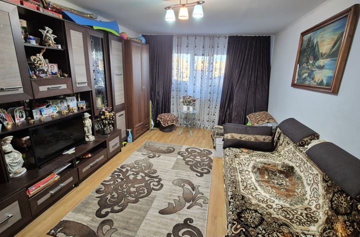 Apartament 2 camere de vanzare 9 MAI - Gorj anunturi imobiliare Gorj