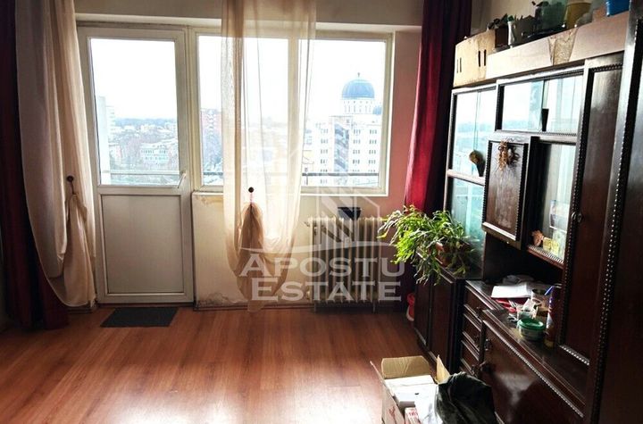Apartament cu 3 camere, de vanzare, in apropiere de Podgoria, Arad. anunturi imobiliare Arad