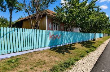 Casă - 4 camere de vanzare SAVENI - Botosani anunturi imobiliare Botosani