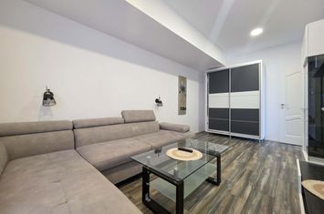 Apartament 2 camere de inchiriat UNIVERSITATE - Constanta anunturi imobiliare Constanta