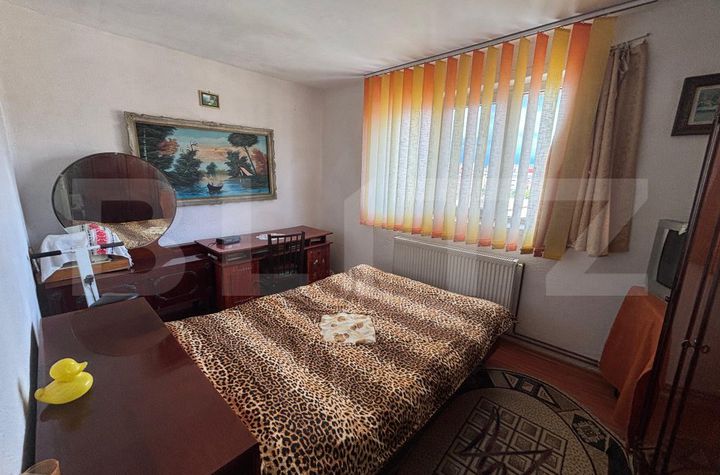 Apartament 2 camere de vanzare MICRO 11 - Dambovita anunturi imobiliare Dambovita