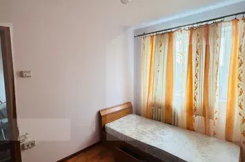 Apartament 3 camere de vanzare BOTOSANI - Botosani anunturi imobiliare Botosani