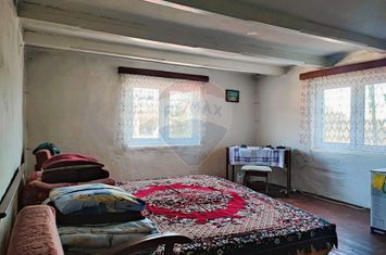 Casă / Vilă cu 2 camere de vânzare anunturi imobiliare Sibiu