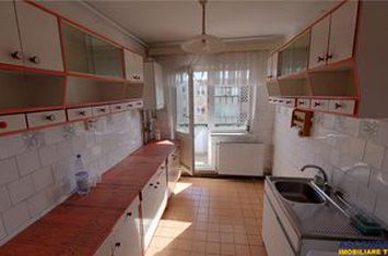 Apartament 4 camere de vanzare DAMBU PIETROS - Mures anunturi imobiliare Mures