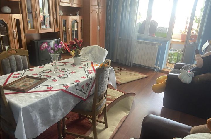 Apartament 3 camere de vanzare NORD-EST - Vrancea anunturi imobiliare Vrancea