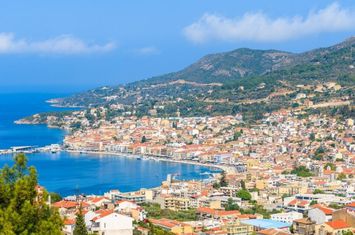 Complex hotelier 554 mp pe teren 12.000 mp, Vathia anunturi imobiliare Grecia