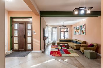 Casă SMART autonomă energetic, 4 dormitoare, Aradul Nou anunturi imobiliare Arad