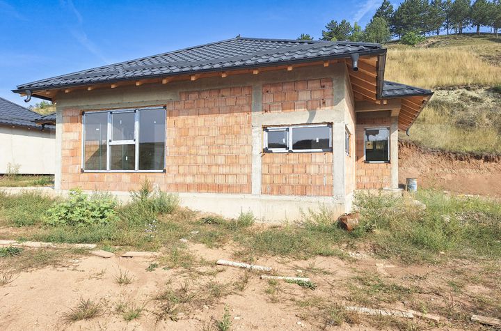 Casă - 4 camere de vanzare SUCEAGU - Cluj anunturi imobiliare Cluj