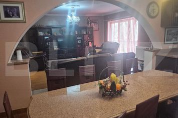 Vilă - 12 camere de vanzare SATU MARE - Satu Mare anunturi imobiliare Satu Mare