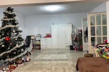 Vilă - 4 camere de vanzare UNGHENI - Mures anunturi imobiliare Mures