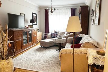 Apartament 3 camere de vanzare, la casa, zona Magheru anunturi imobiliare Bihor