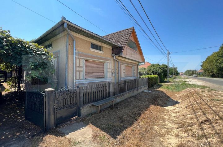 Casă - 3 camere de vanzare SATU MARE - Satu Mare anunturi imobiliare Satu Mare