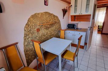 Apartament 4 camere de vanzare SIBIU - Sibiu anunturi imobiliare Sibiu