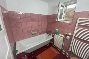 Vilă - 6 camere de vanzare HUNEDOARA - Hunedoara anunturi imobiliare Hunedoara