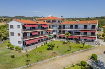 Apartament 2 camere, 90 mp — 30 m de mare anunturi imobiliare Grecia