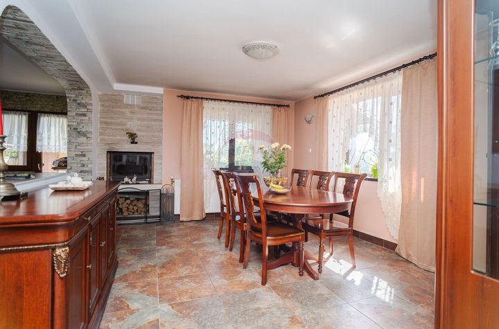 Casă de vânzare 184 m.p pe Șos. Voinești Nr12- Iași anunturi imobiliare Iasi