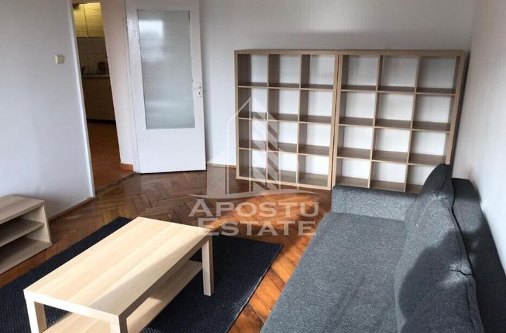 Apartament cu 3 camere DECOMANDAT zona Gheorghe Lazar anunturi imobiliare Timis