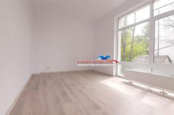 Apartament 3 camere de vanzare 23 AUGUST - Tulcea anunturi imobiliare Tulcea