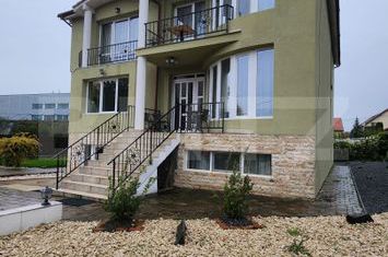 Vilă - 10 camere de vanzare CORUNCA - Mures anunturi imobiliare Mures