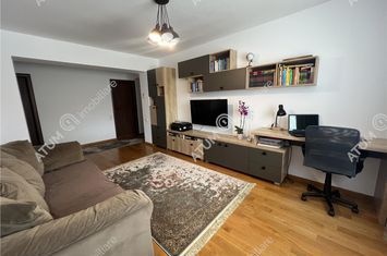 Apartament 3 camere de vanzare CENTRAL - Sibiu anunturi imobiliare Sibiu