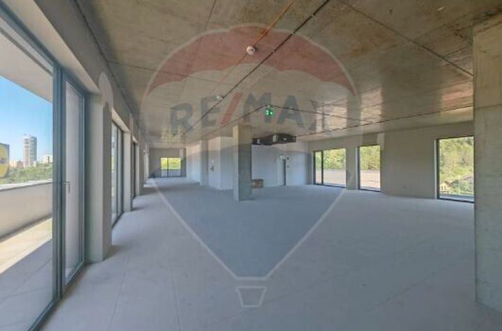 Spațiu de birouri  spre vânzare cu terasă - Mănăstur anunturi imobiliare Cluj