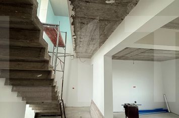 Vilă - 4 camere de vanzare ARAD - Arad anunturi imobiliare Arad