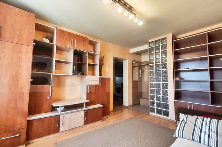 Apartament 3 camere de inchiriat ORADEA - Bihor anunturi imobiliare Bihor