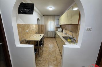 Apartament 2 camere de inchiriat EST - Vrancea anunturi imobiliare Vrancea