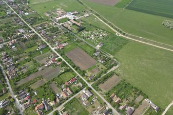 Teren Intravilan de 3,090 mp în Cuvin anunturi imobiliare Arad