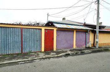 Oportunitate Unică: Casă cu 4 Camere, Curte Generoasă și Îmbunătățiri anunturi imobiliare Bucuresti