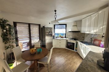 Casă - 5 camere de vanzare SUCEAVA - Suceava anunturi imobiliare Suceava