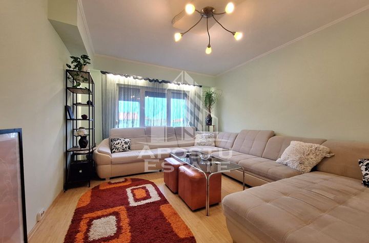 Apartament 3 camere, decomandat, 84 mp, Alfa anunturi imobiliare Arad