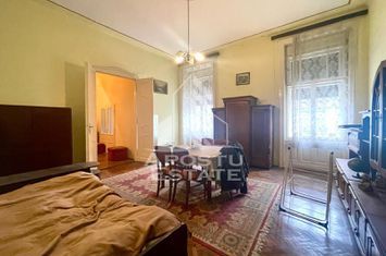 Apartament 3 camere, zona Ultracentrala anunturi imobiliare Arad