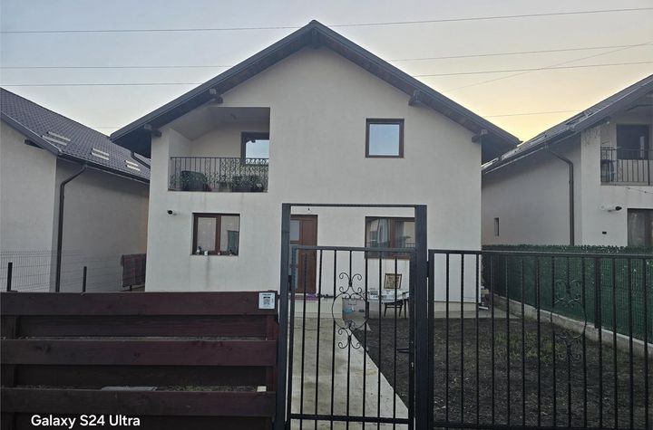 Vilă - 6 camere de vanzare LUNCA CETATUII - Iasi anunturi imobiliare Iasi