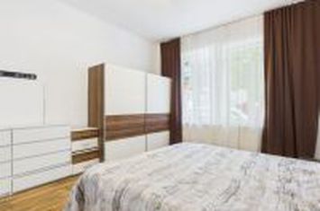 Apartament 4 camere Piata Spitalului Arad anunturi imobiliare Arad