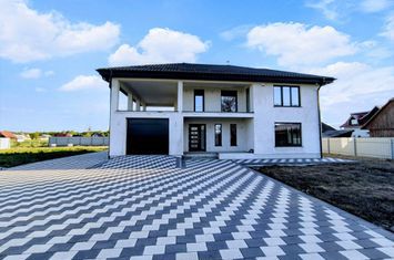 Vilă la munte în Bucovina anunturi imobiliare Suceava
