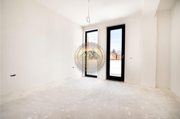 Apartament 3 camere de vanzare ULTRACENTRAL - Bihor anunturi imobiliare Bihor