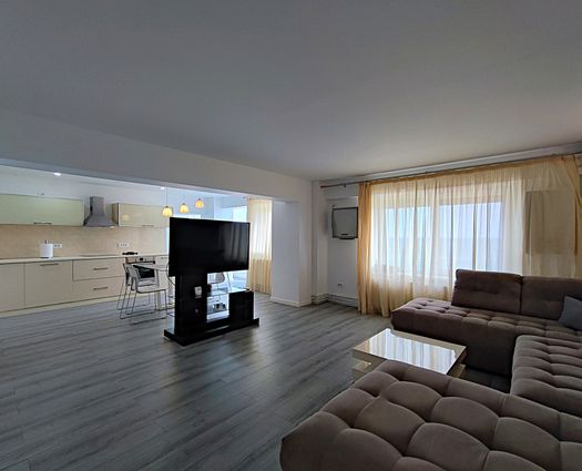 Apartament 3 camere Faleza, 92 mp