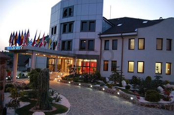 de vanzare CENTRAL - Bihor anunturi imobiliare Bihor