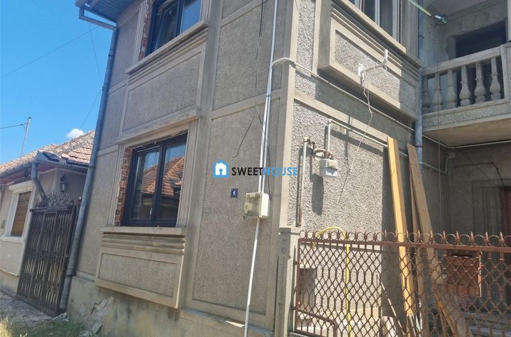 Casă - 3 camere de vanzare CENTRAL - Brasov anunturi imobiliare Brasov