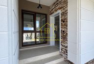 300.000 €, Vilă