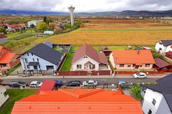 Casă - 3 camere de vanzare CRISTIAN - Sibiu anunturi imobiliare Sibiu