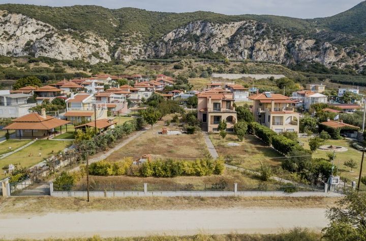 Casă la malul mării în Paralia Karianis anunturi imobiliare Grecia