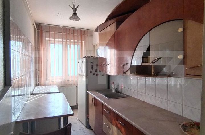 Apartament 3 camere de vanzare MICRO 4 - Dambovita anunturi imobiliare Dambovita