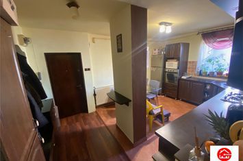 Apartament 4 camere de vanzare TUDOR - Mures anunturi imobiliare Mures