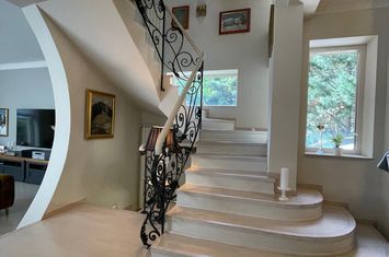 VILA SUPERBĂ ZONA IANCU NICOLAE anunturi imobiliare Bucuresti