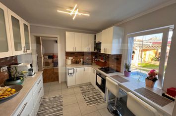 Casă - 4 camere de vanzare TIMISOARA - Timis anunturi imobiliare Timis