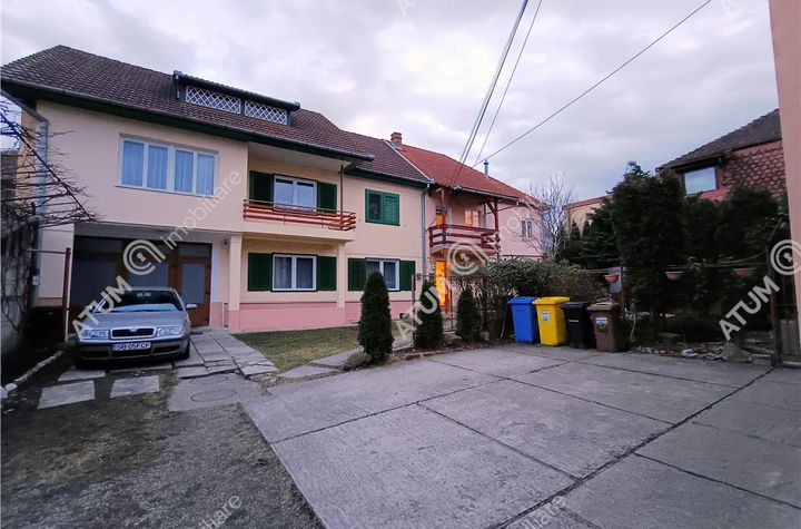 Vilă - 4 camere de inchiriat SUB ARINI - Sibiu anunturi imobiliare Sibiu