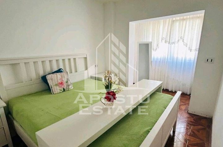 Apartament, 3 camere, centrala proprie, zona Lipovei anunturi imobiliare Timis