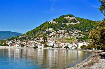 Complex de vile la 150 metri de mare, 790 mp anunturi imobiliare Grecia